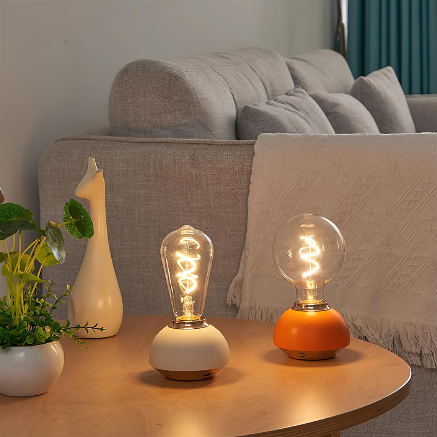 Hato Table Lamp - Loonglight