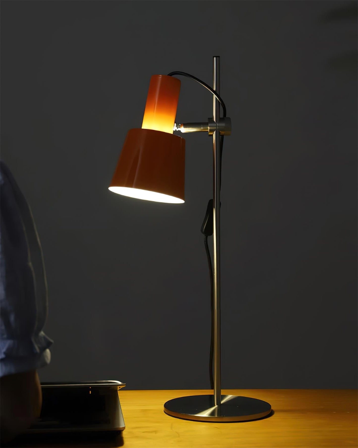 Holly Table Lamp - Loonglight