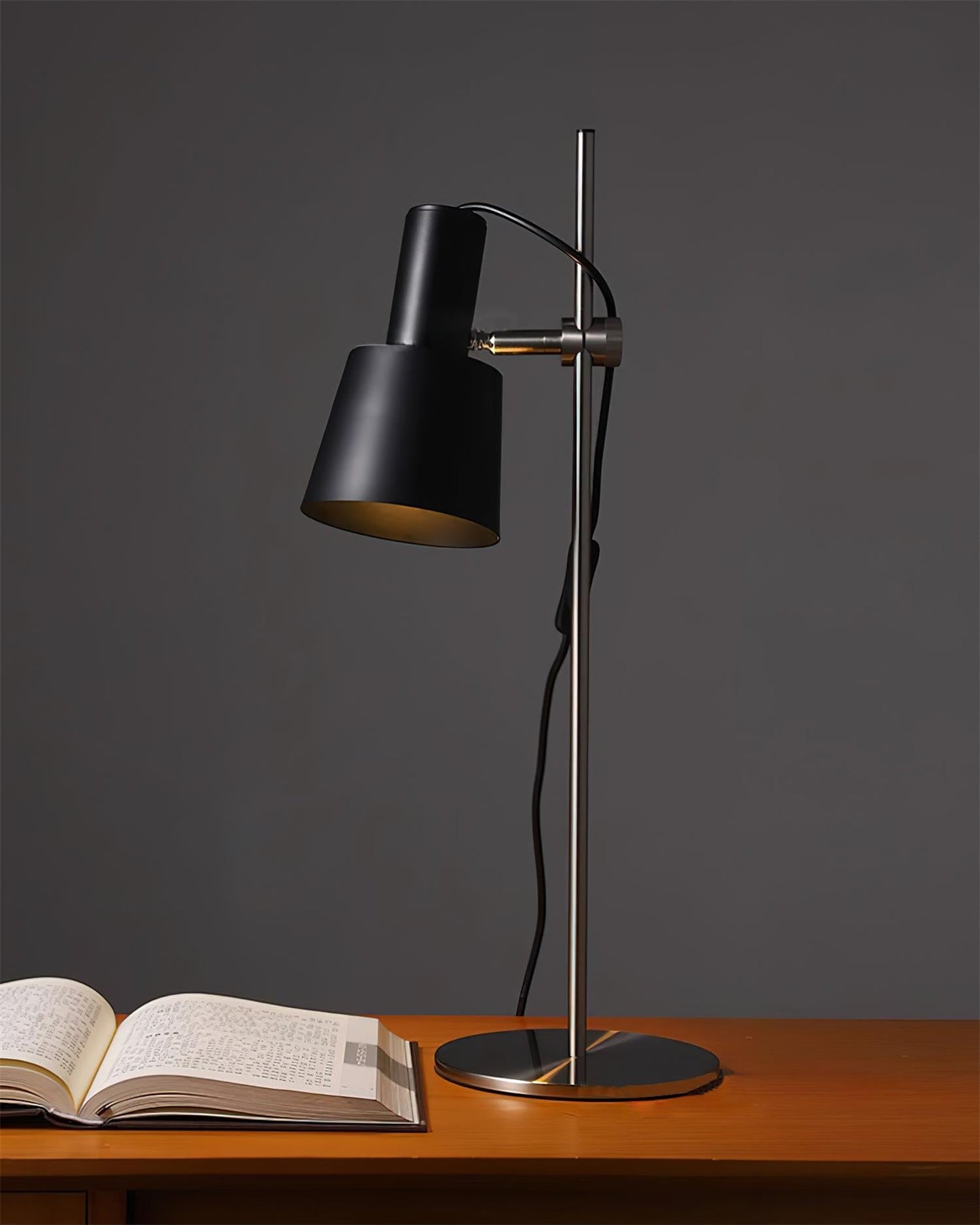 Holly Table Lamp - Loonglight