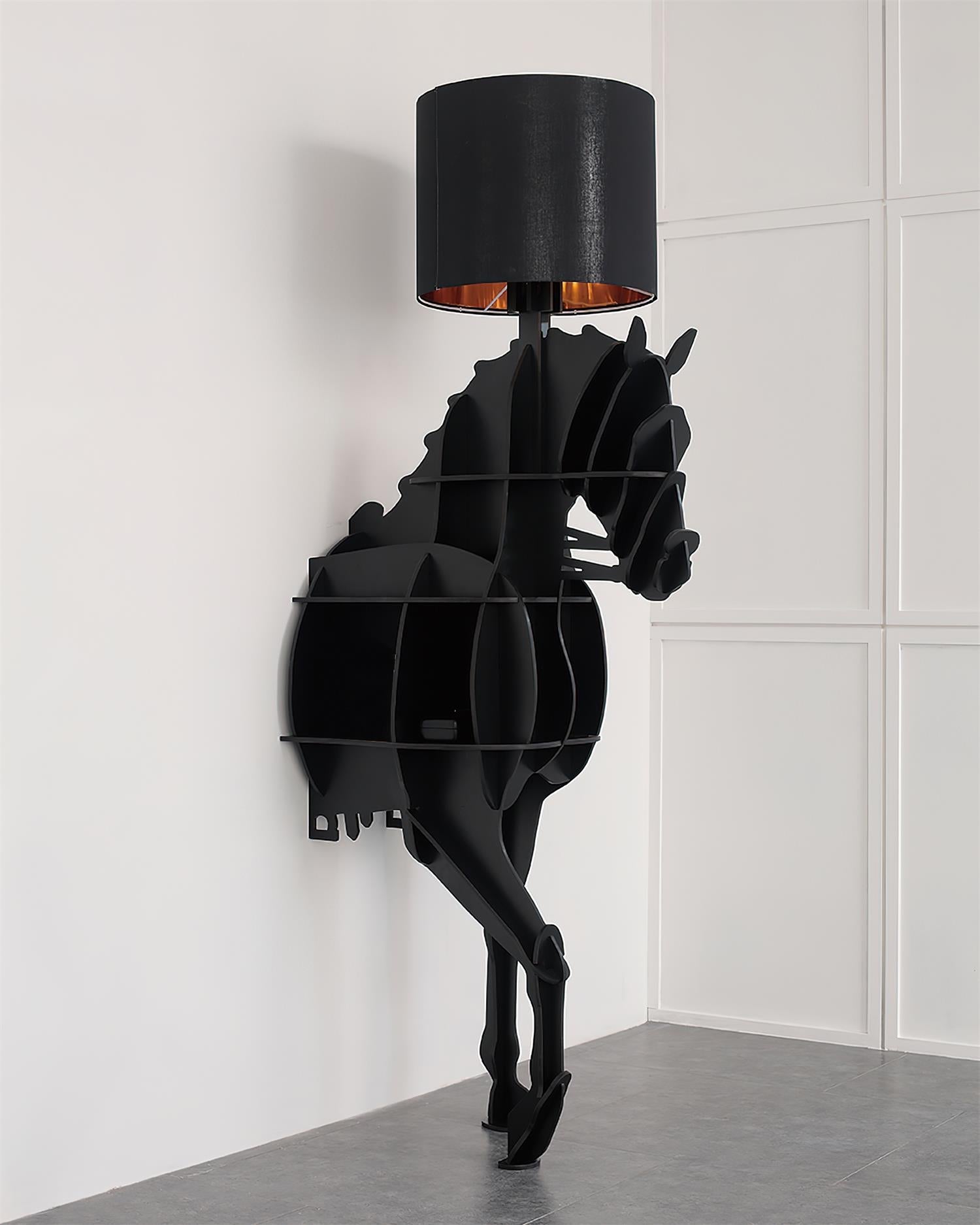 Tete Horse Stand Lamp - Loonglight