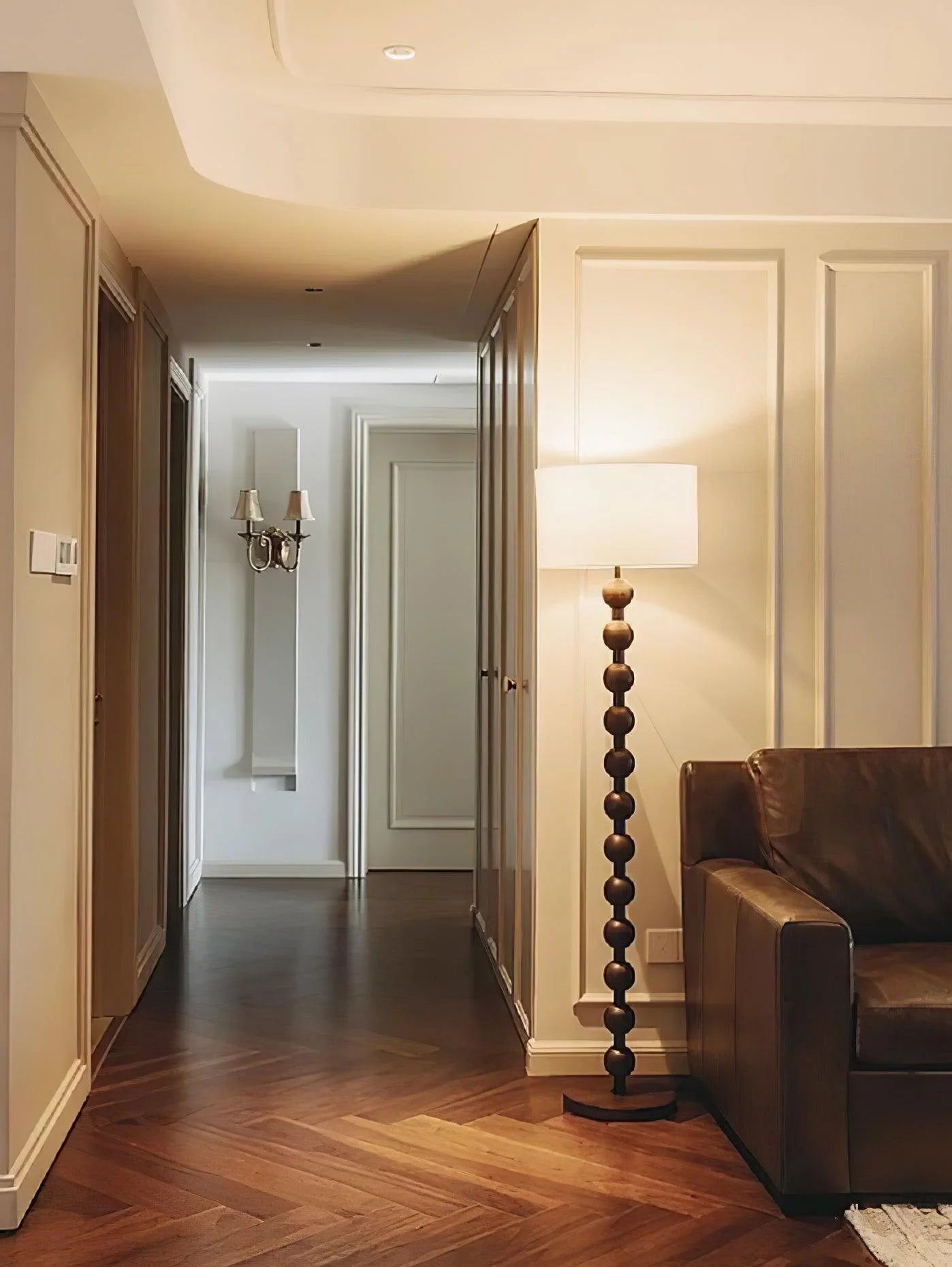 Hugo Modern Barbell Floor Lamp - Loonglight