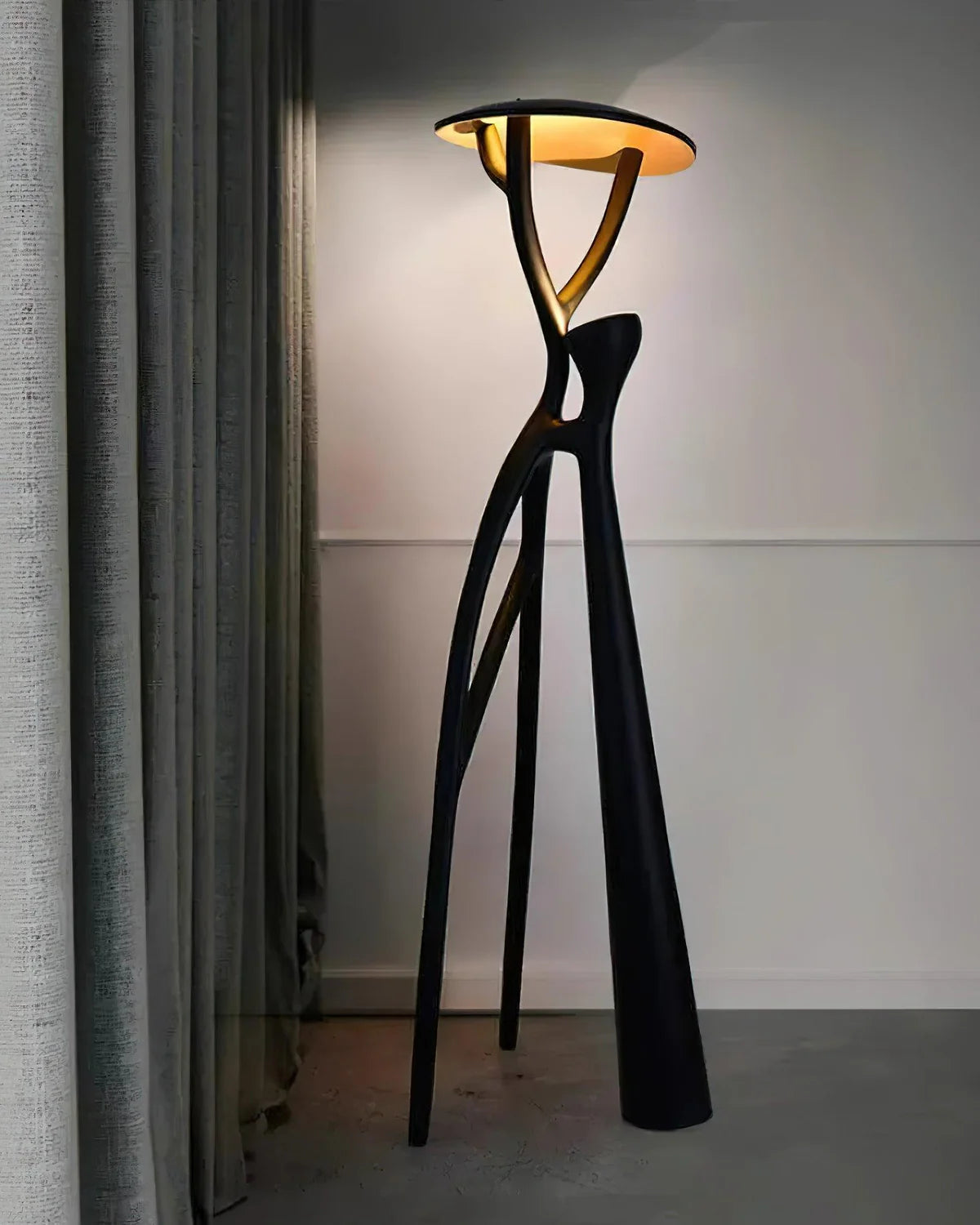 Human Standing Floor Lamp - Loonglight