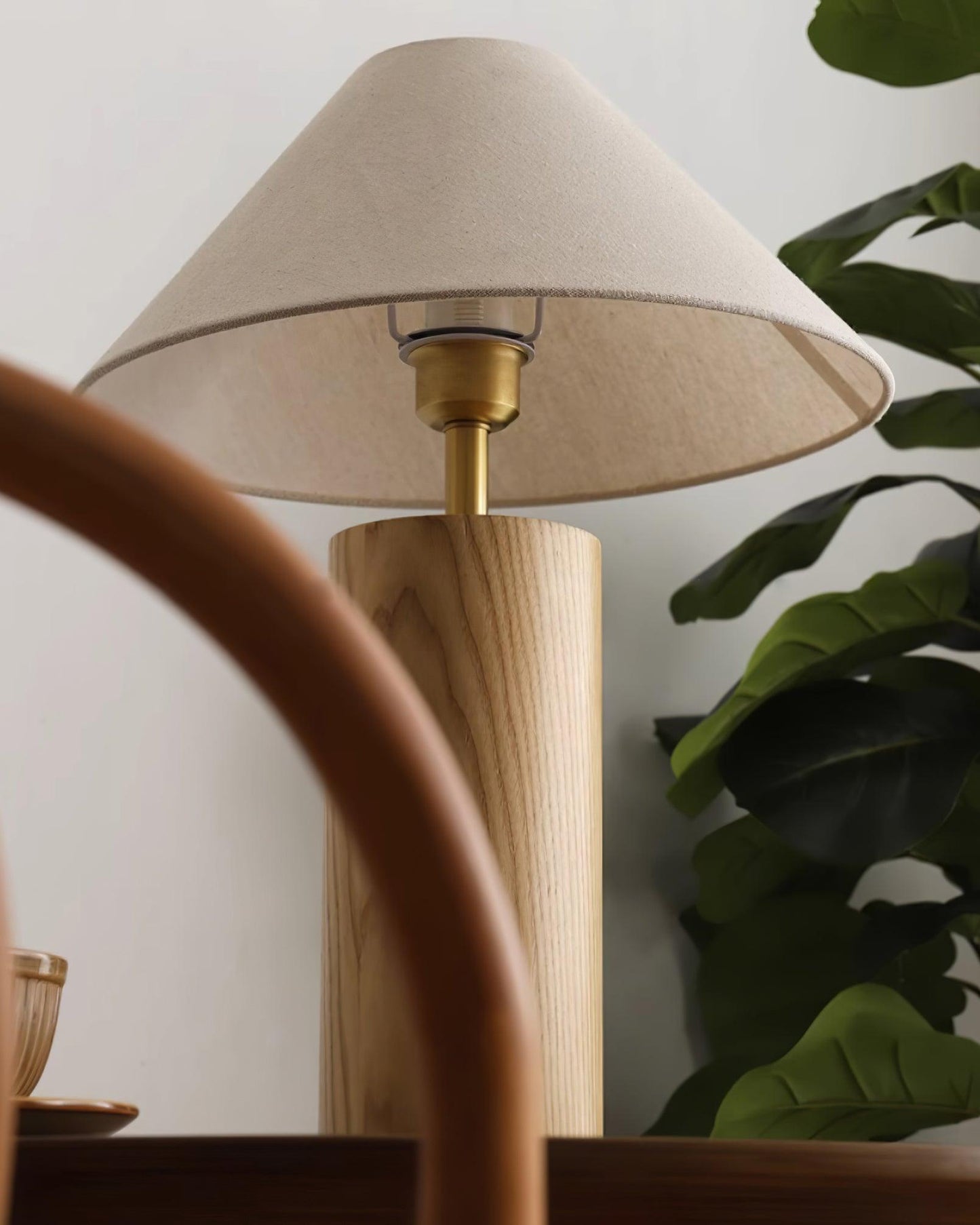 James Table Lamp - Loonglight