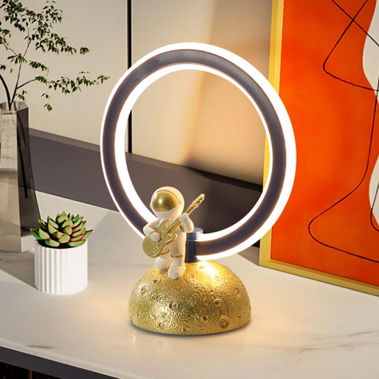 Jude Astronaut Table Lamp - Loonglight