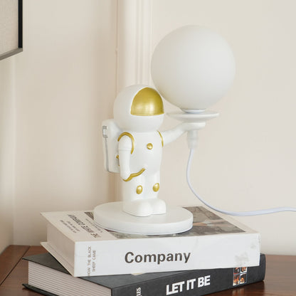 Jude Astronaut Table Lamp - Loonglight