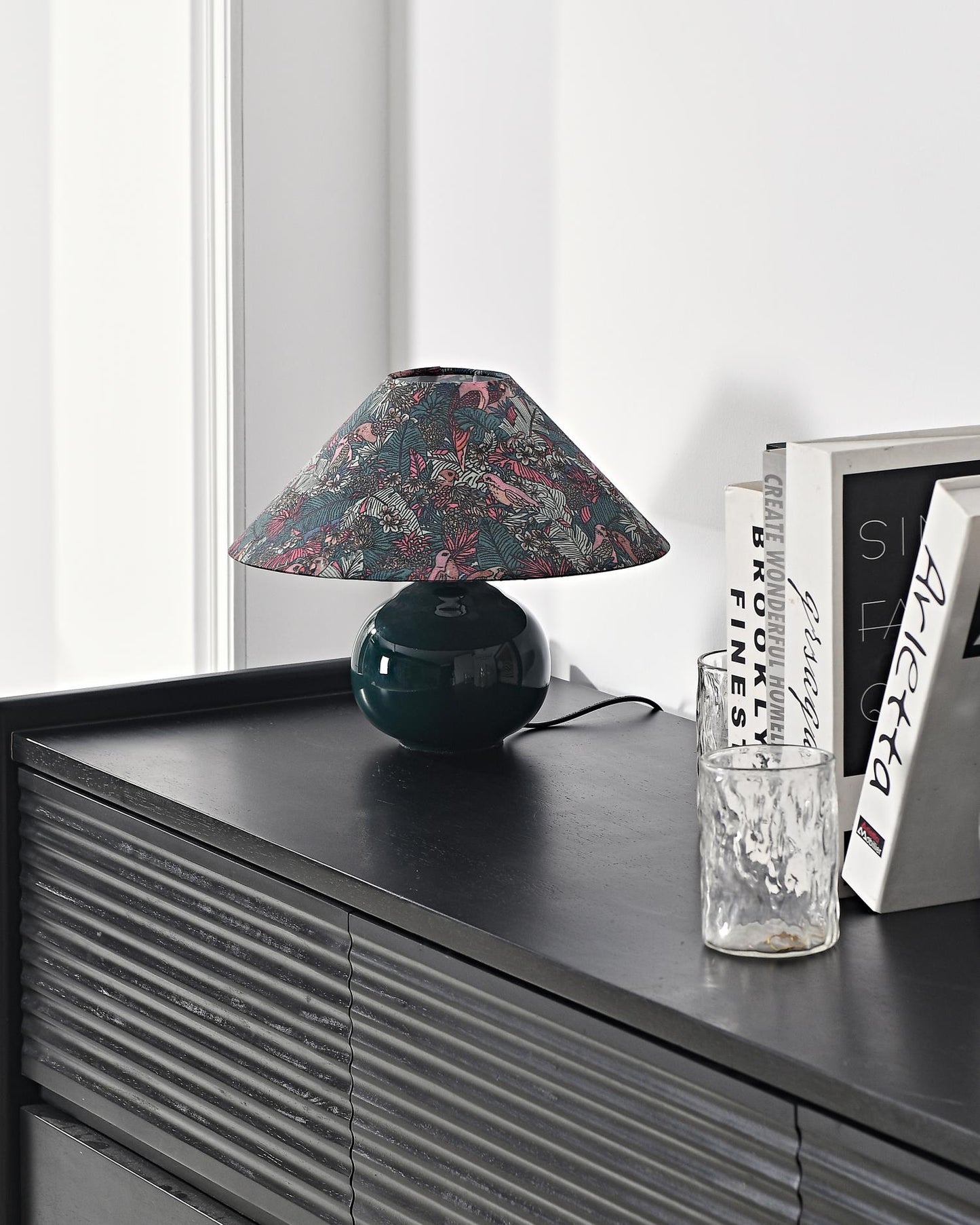 Kalinda Table Lamp - Loonglight