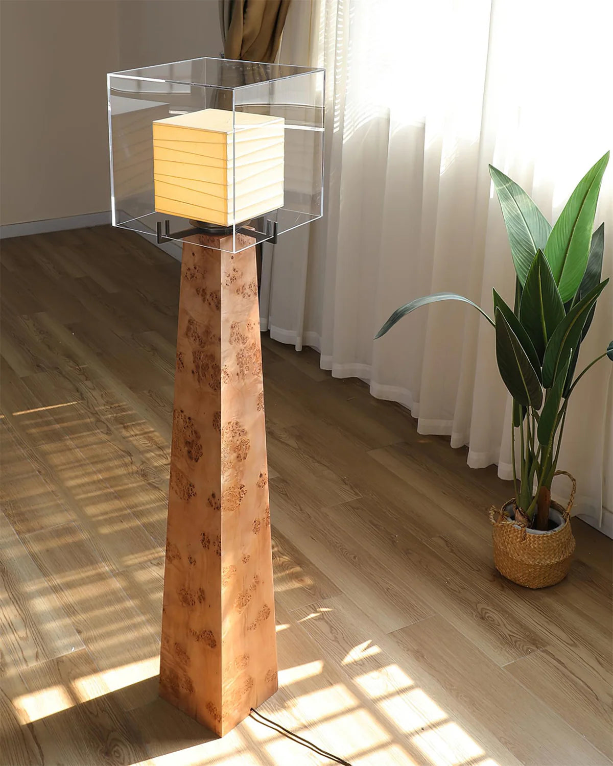 Kayne Floor Lamp - Loonglight