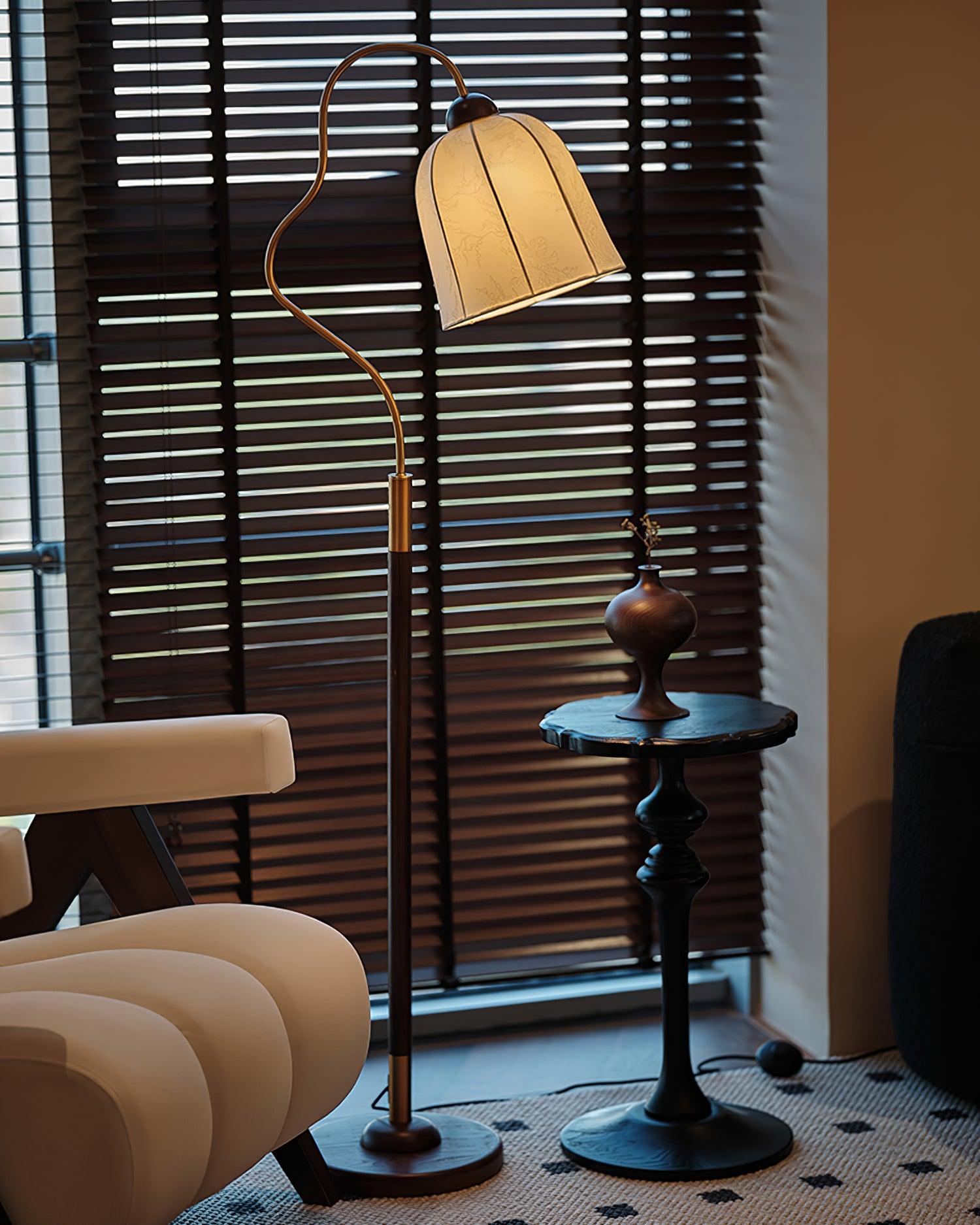 Kelly Floor Lamp - Loonglight