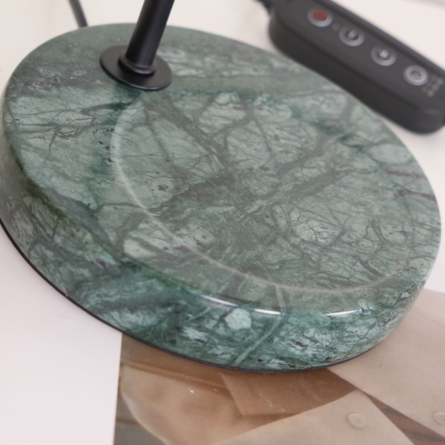 Kingsley Candle Warmer Lamp - Loonglight