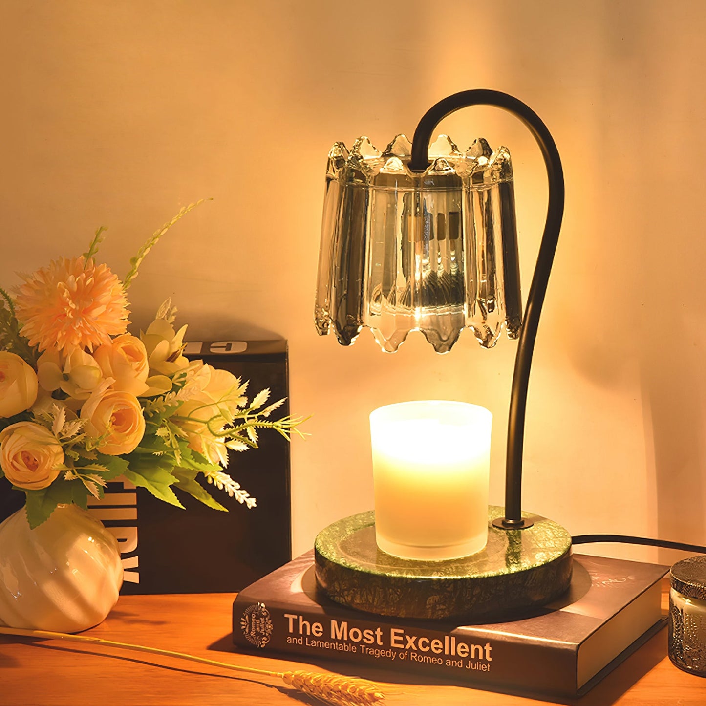 Kingsley Candle Warmer Lamp - Loonglight
