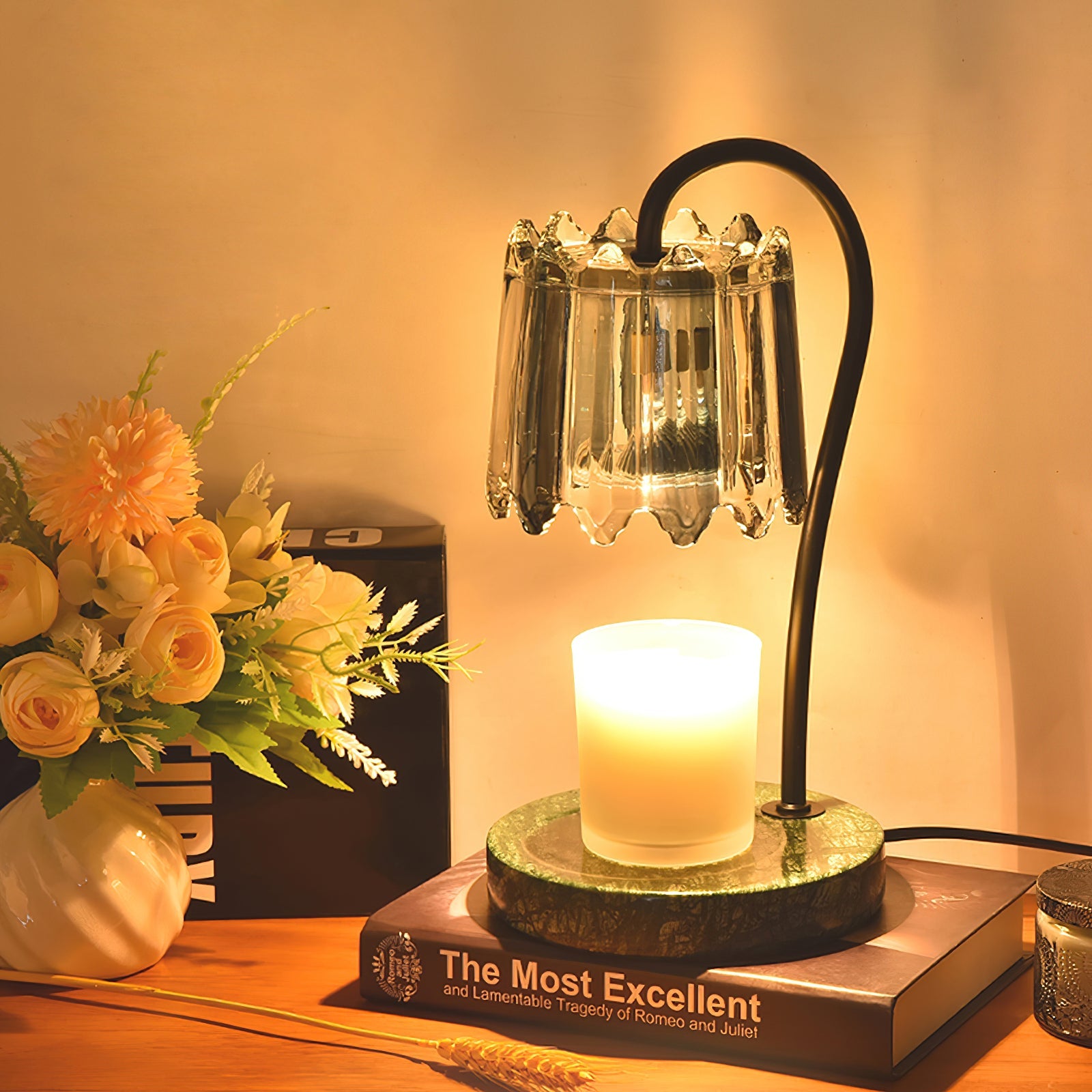 Kingsley Candle Warmer Lamp - Loonglight