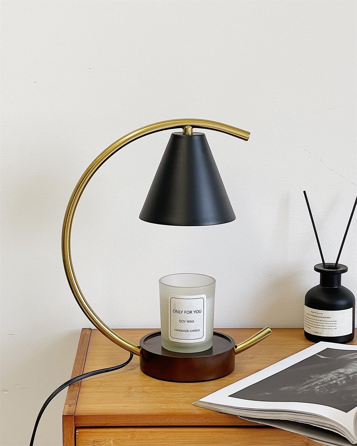 Kizzy Candle Warmer Lamp - Loonglight