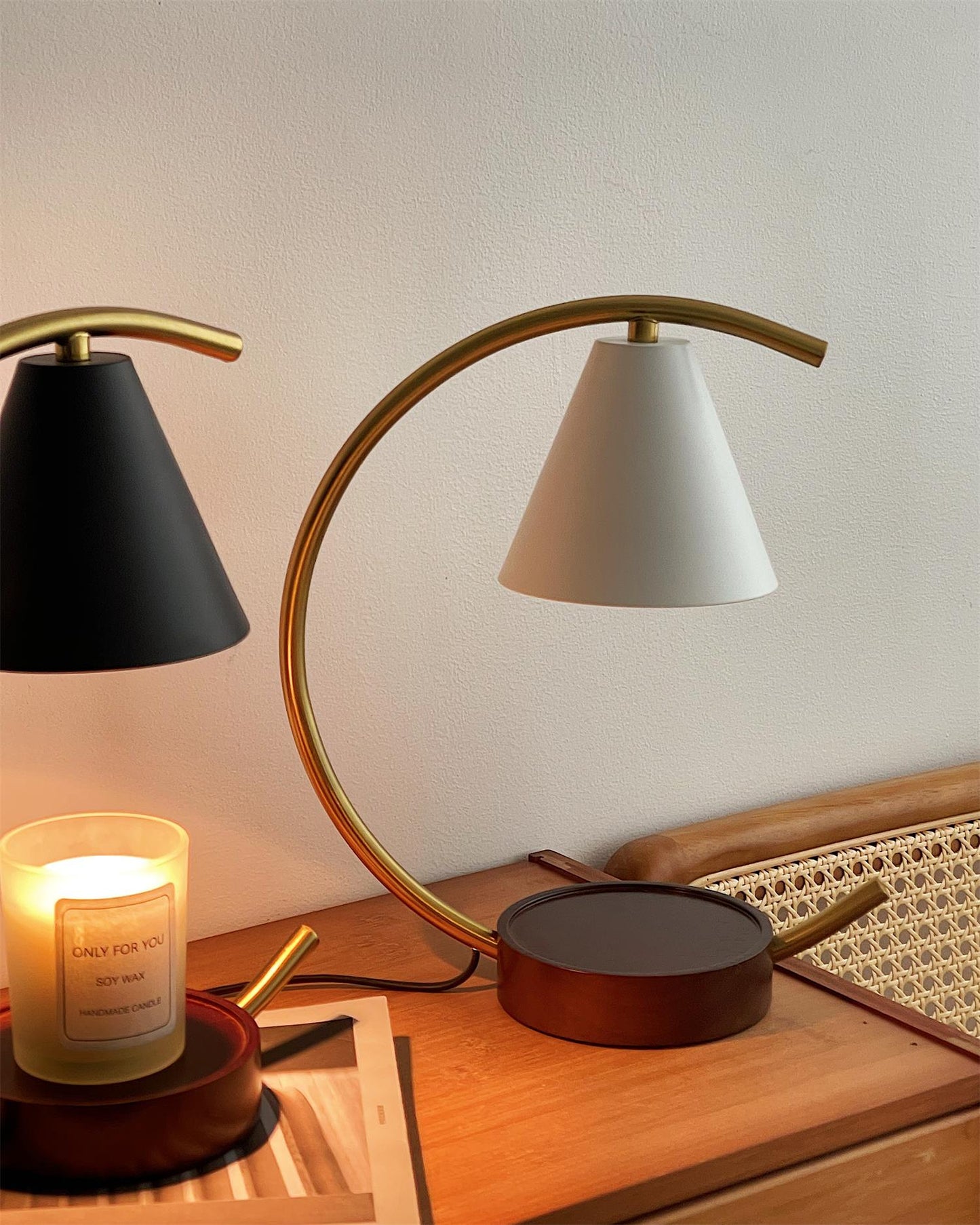 Kizzy Candle Warmer Lamp - Loonglight