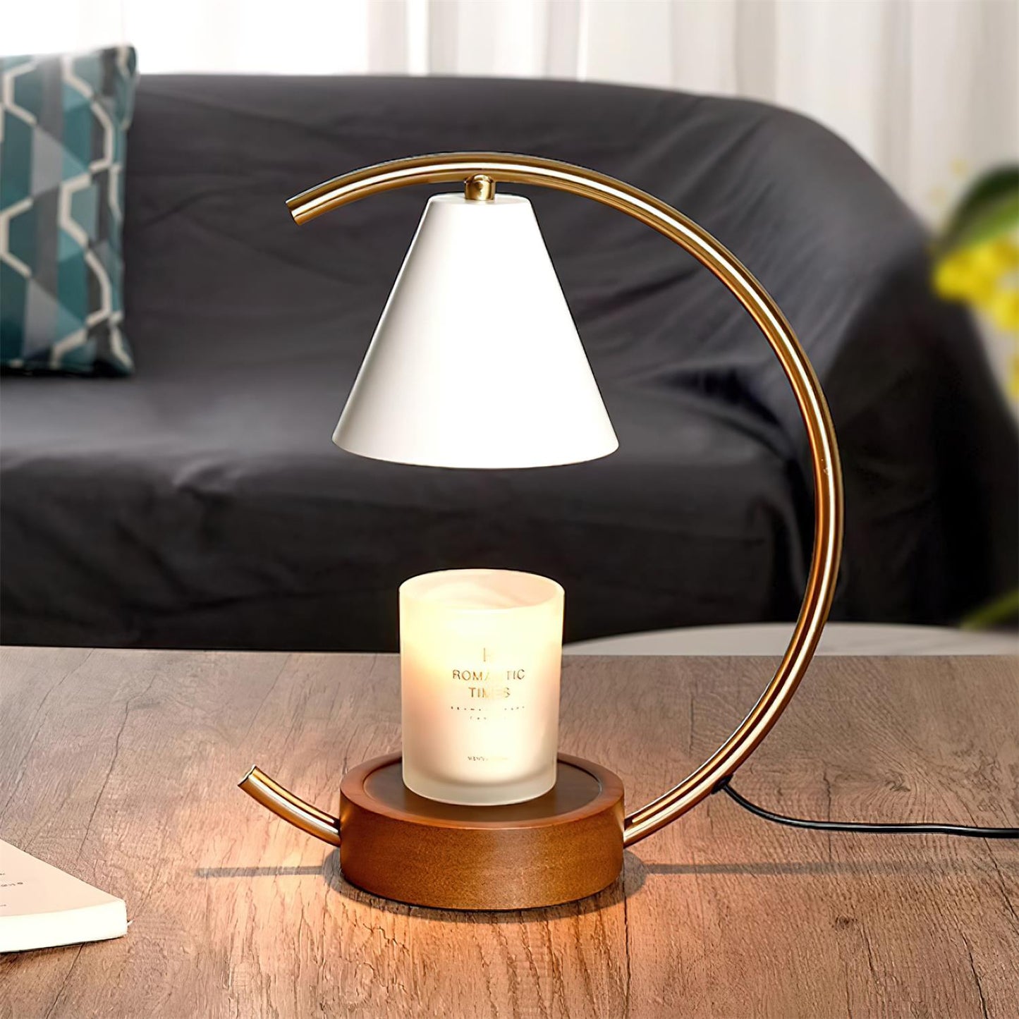 Kizzy Candle Warmer Lamp - Loonglight