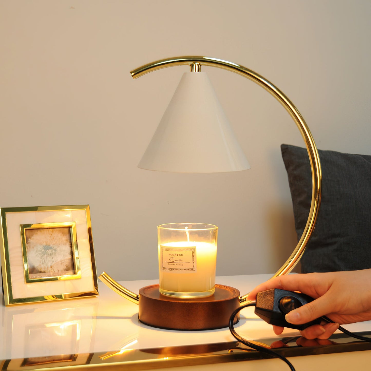 Kizzy Candle Warmer Lamp - Loonglight