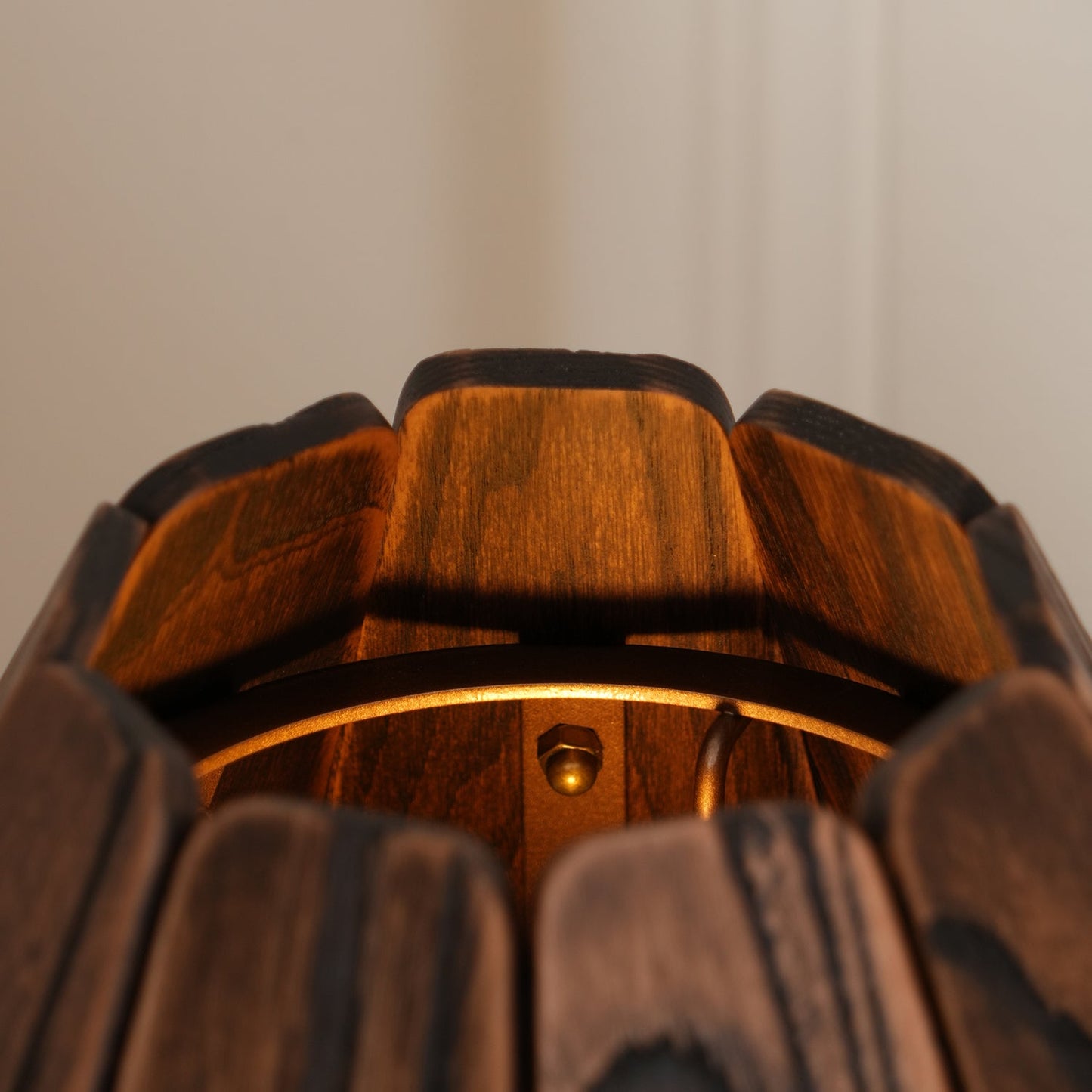 Kubec Table Lamp - Loonglight