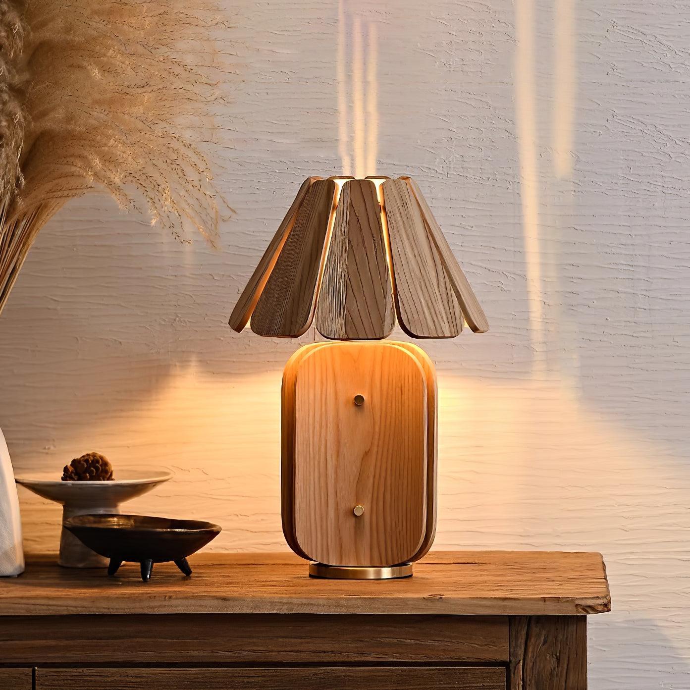 Kubec Table Lamp - Loonglight