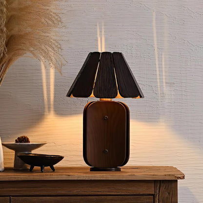 Kubec Table Lamp - Loonglight