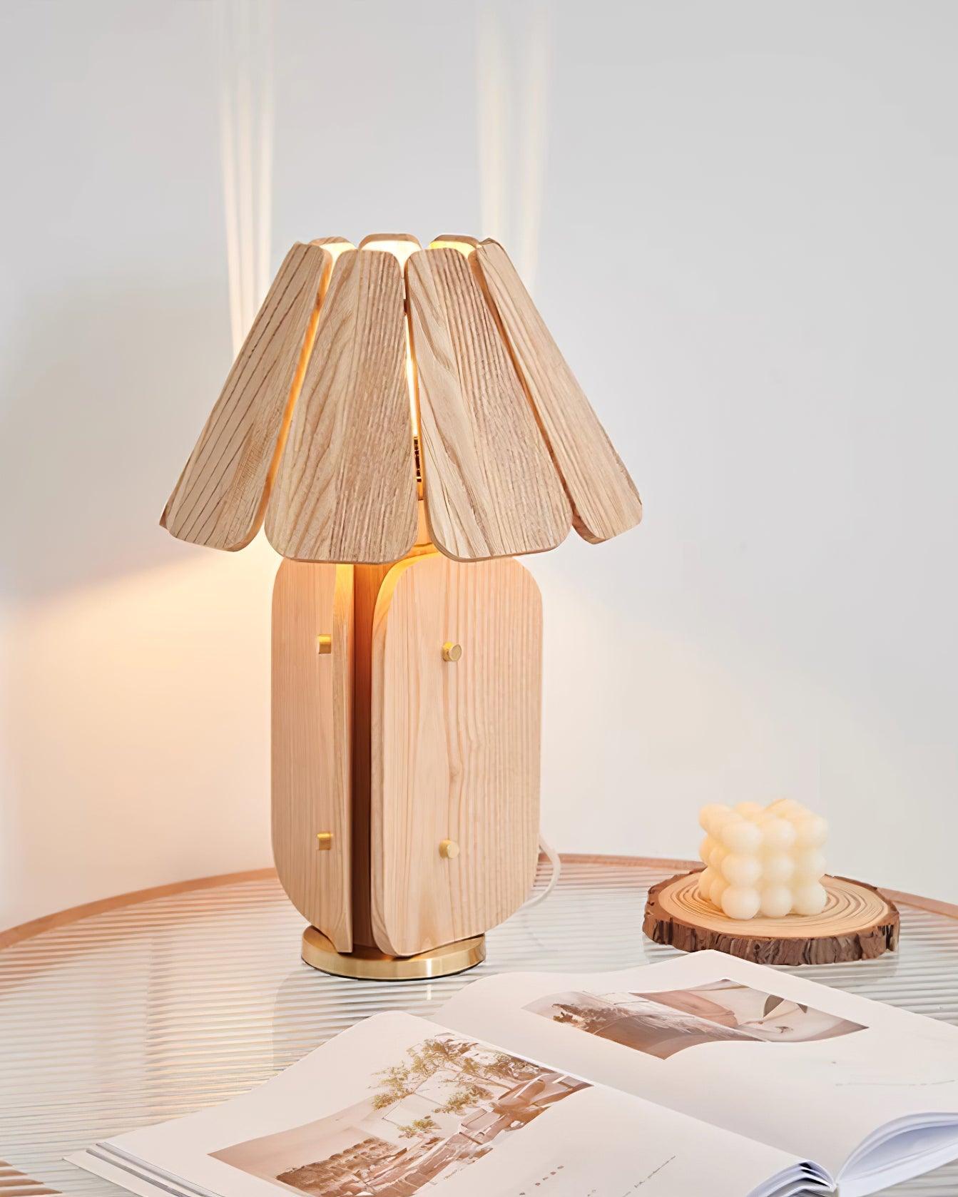 Kubec Table Lamp - Loonglight