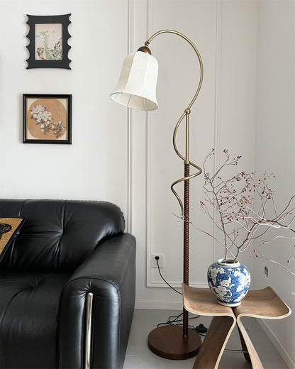 Laier Floor Lamp - Loonglight