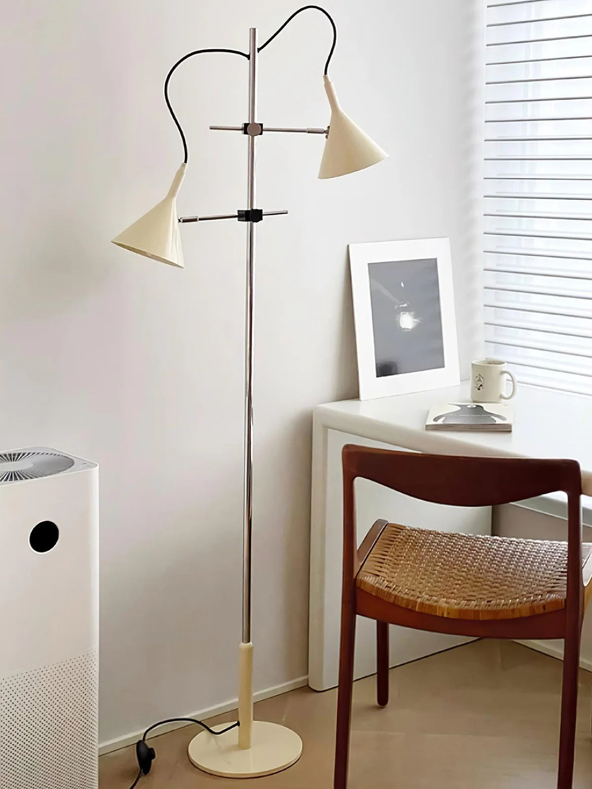 Laiton Floor Lamp - Loonglight