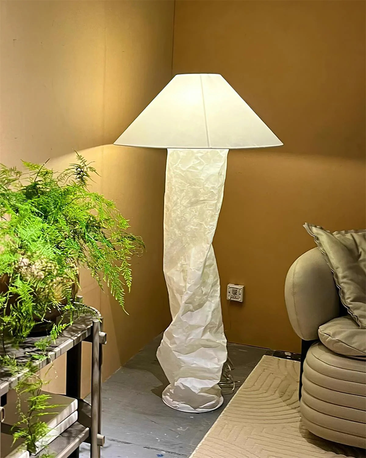 Lampampe Floor Lamp - Loonglight