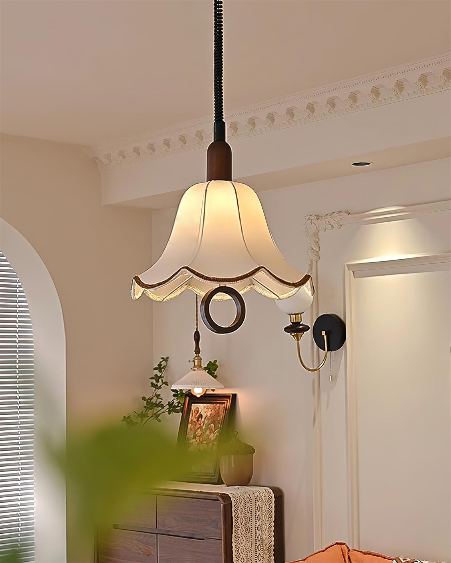 Lanna Bell Pendant Light - Loonglight
