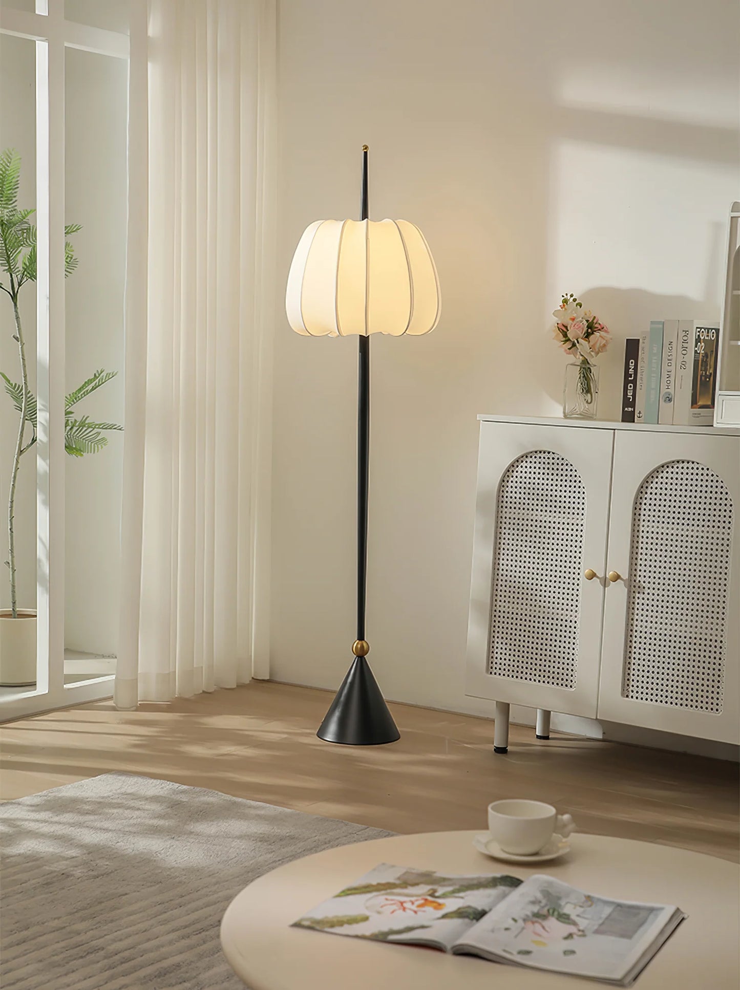 Lantern Bloom Floor Lamp - Loonglight