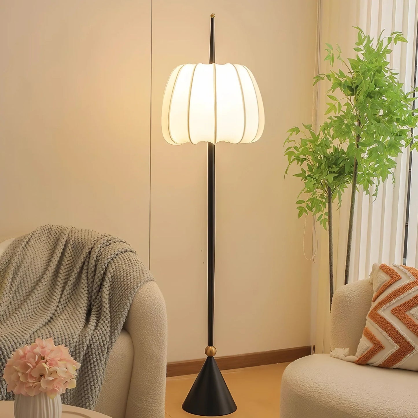 Lantern Bloom Floor Lamp - Loonglight