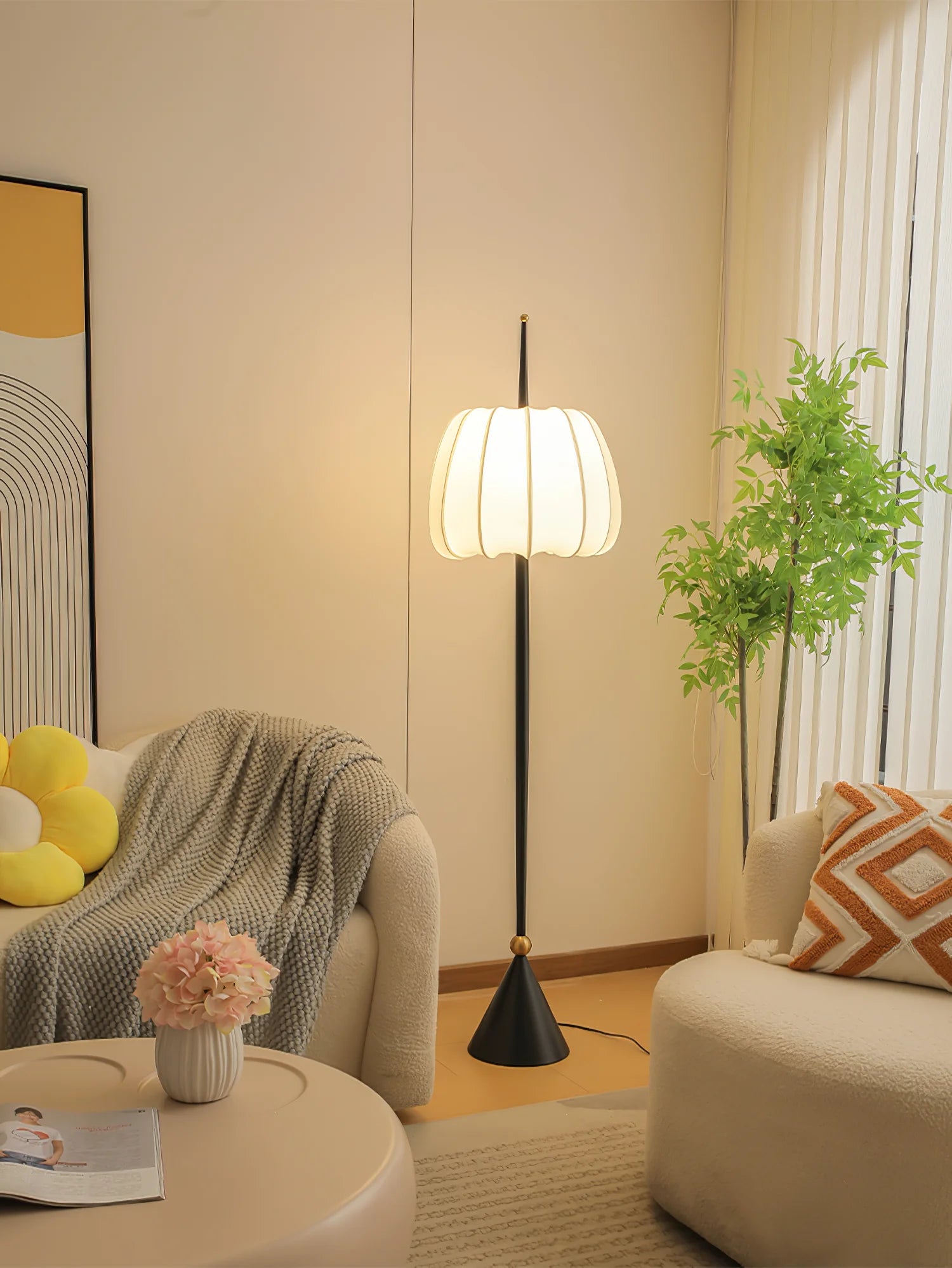 Lantern Bloom Floor Lamp - Loonglight