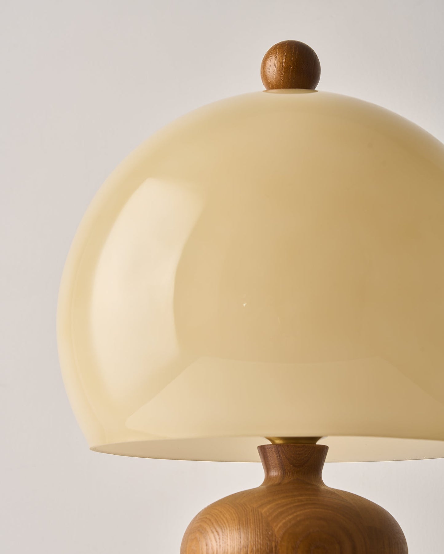 Larkin Table Lamp - Loonglight