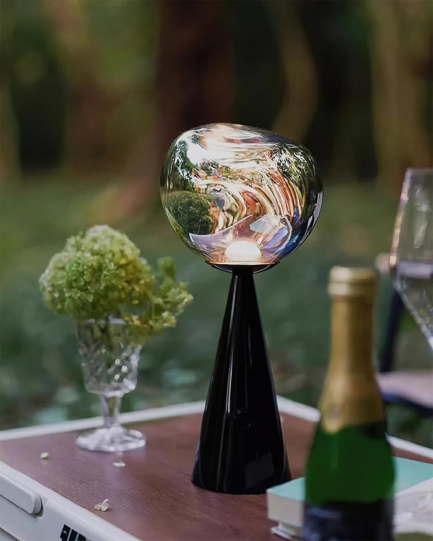 Lava Charge Table Lamp - Loonglight