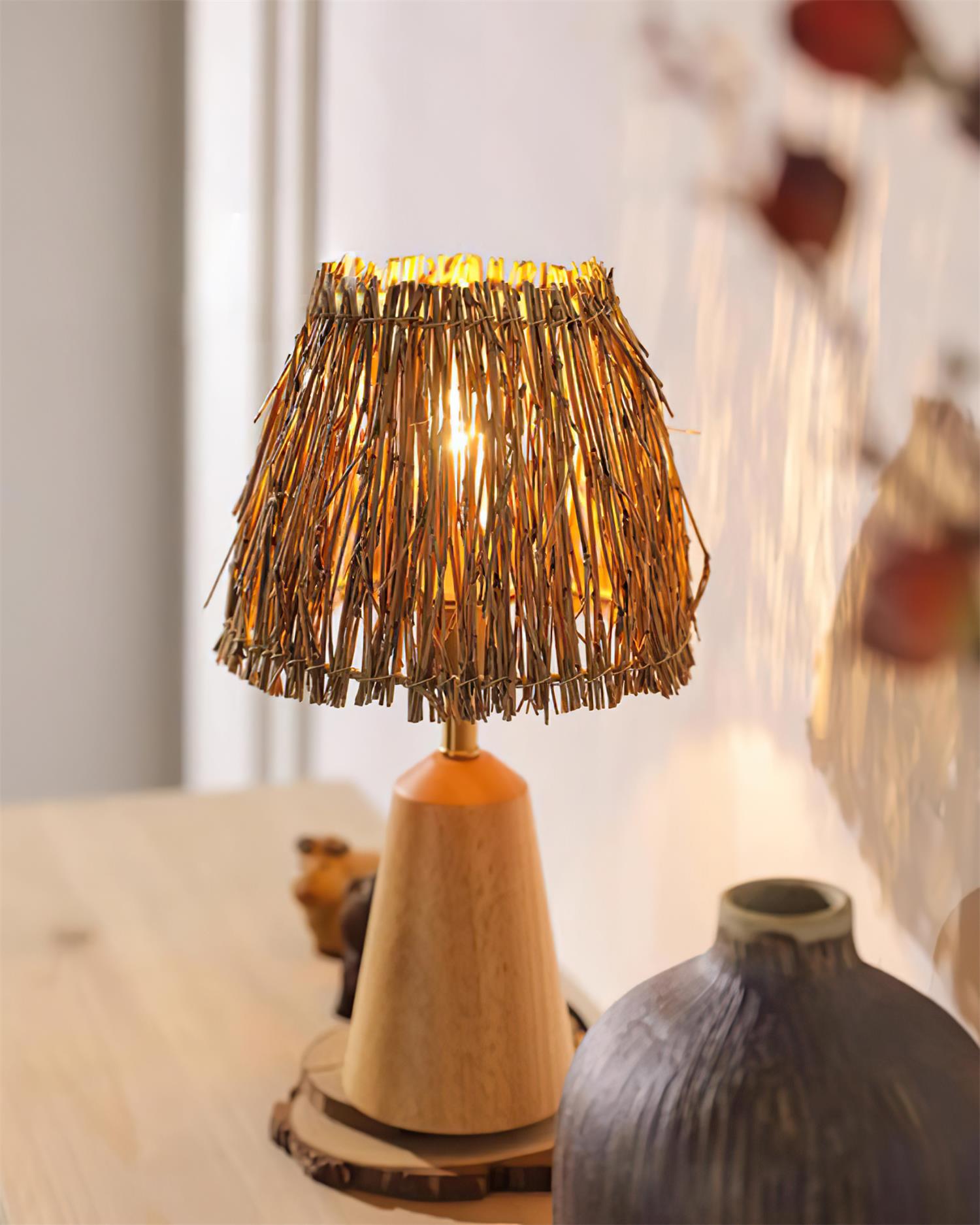 Layne Table Lamp - Loonglight