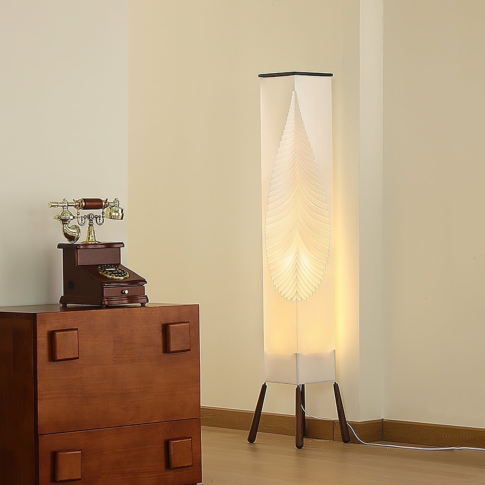 Leaf Floor Lamp - Loonglight