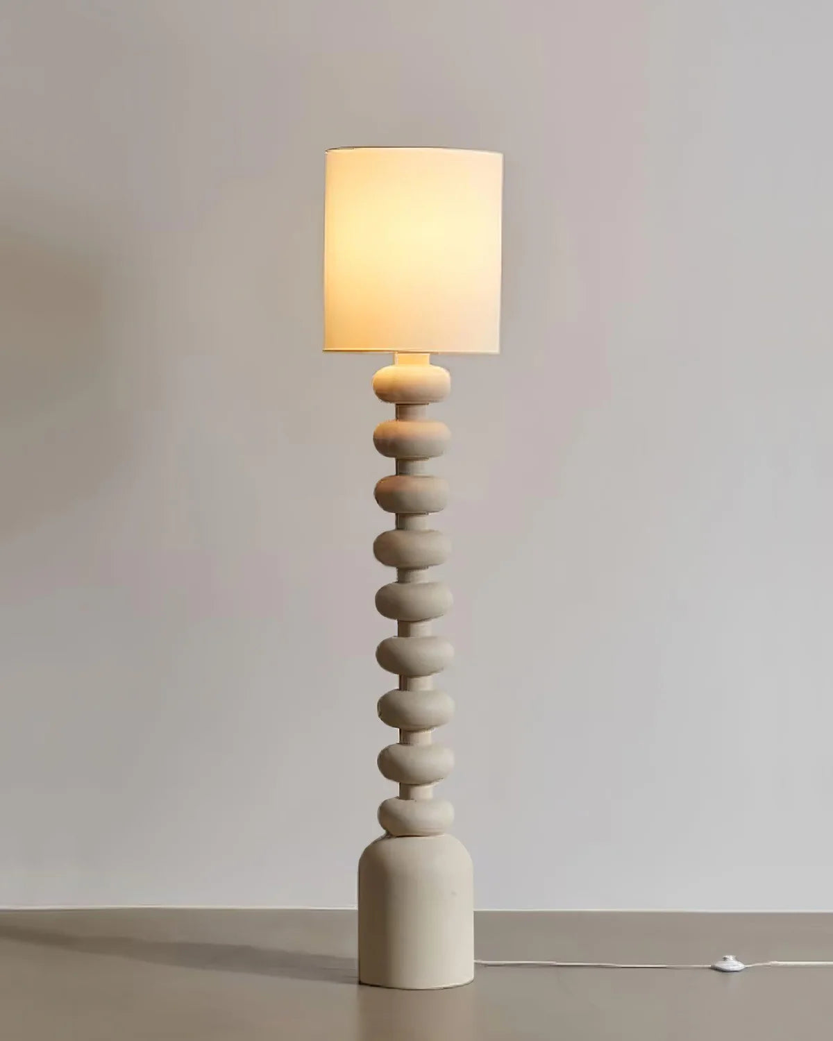 Leona Floor Lamp - Loonglight