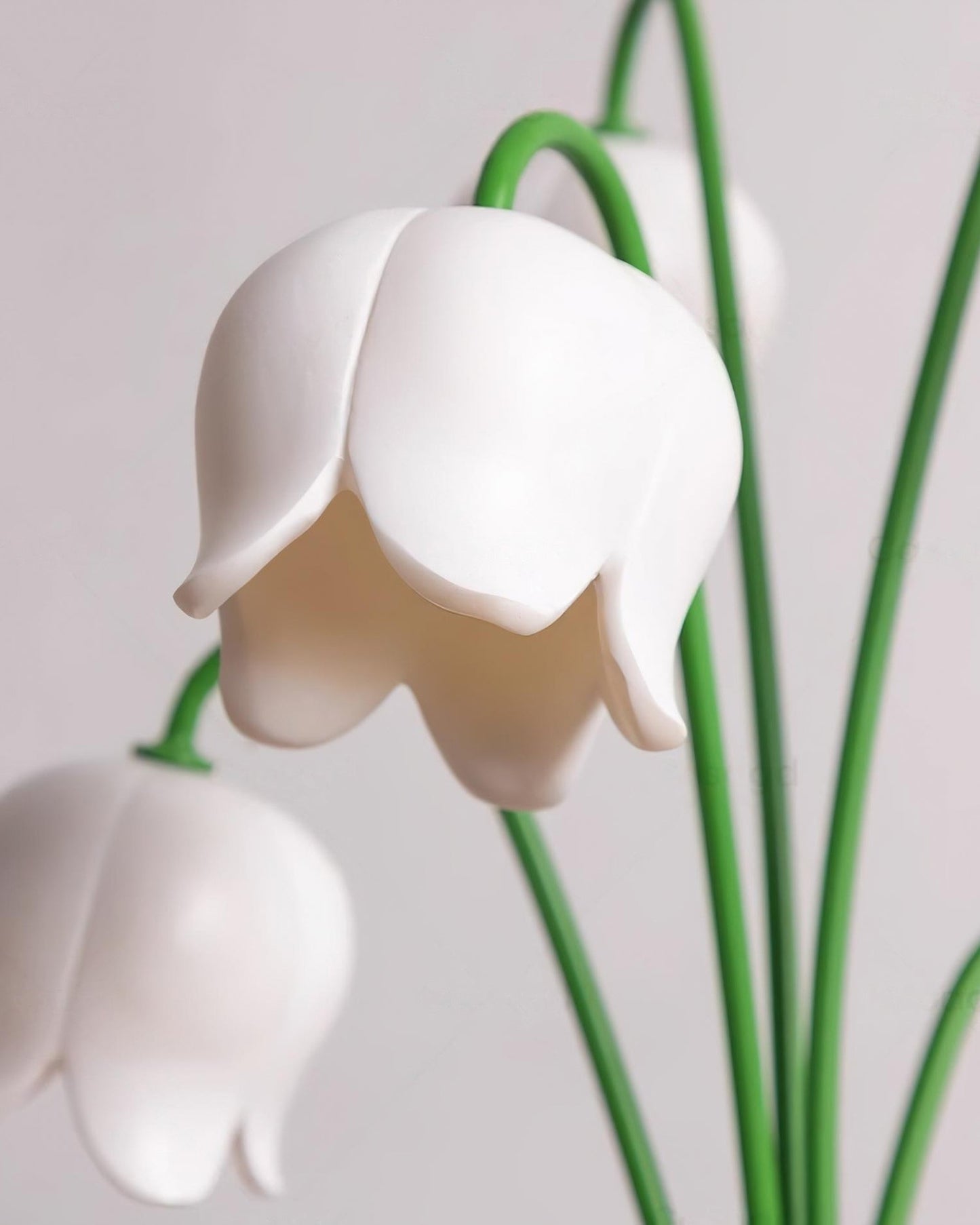 Lily Valley Table Lamp - Loonglight