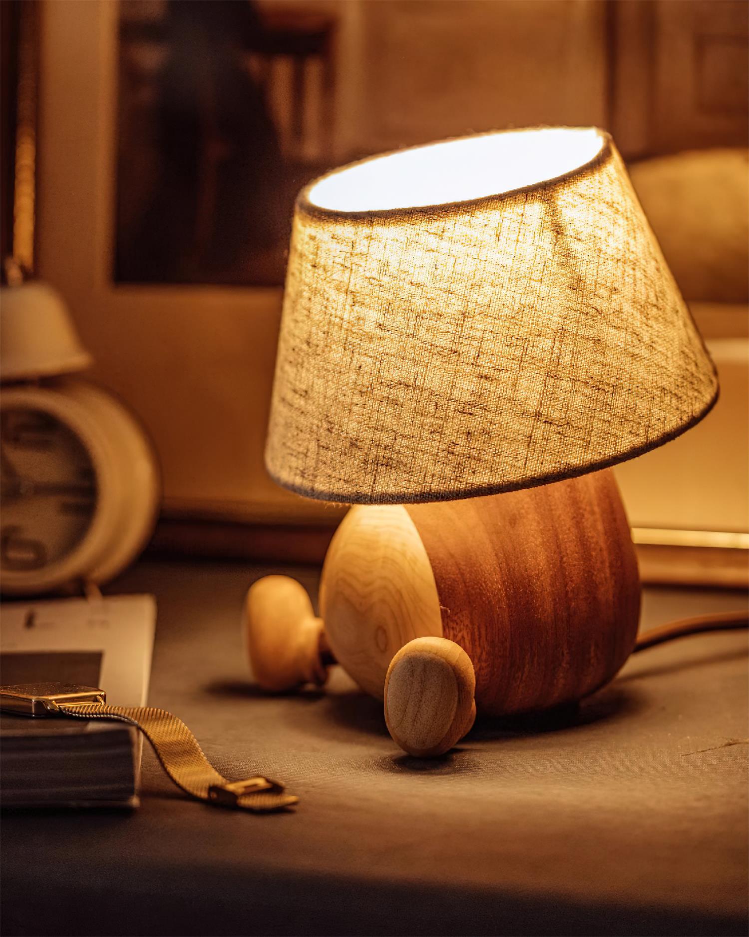 Little Monkey Wood Table Lamp - Loonglight