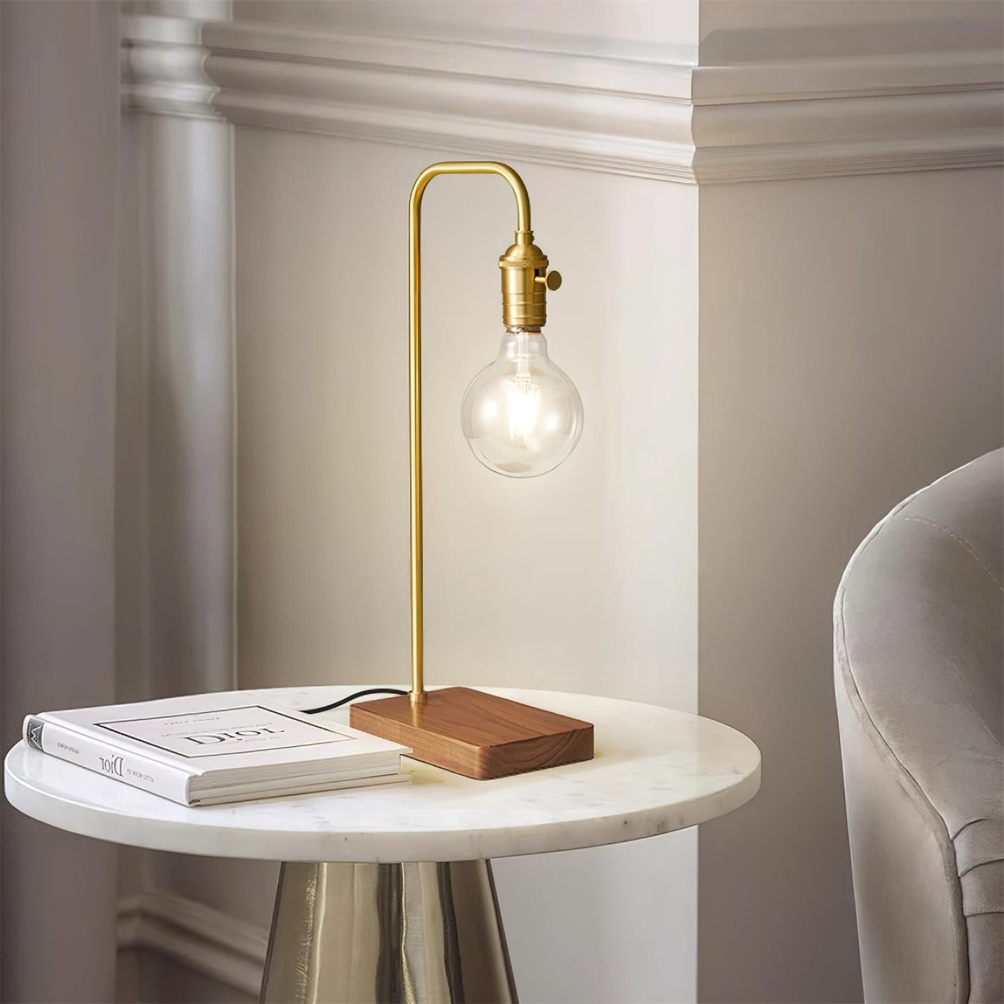 Lola Brass Table Lamp - Loonglight