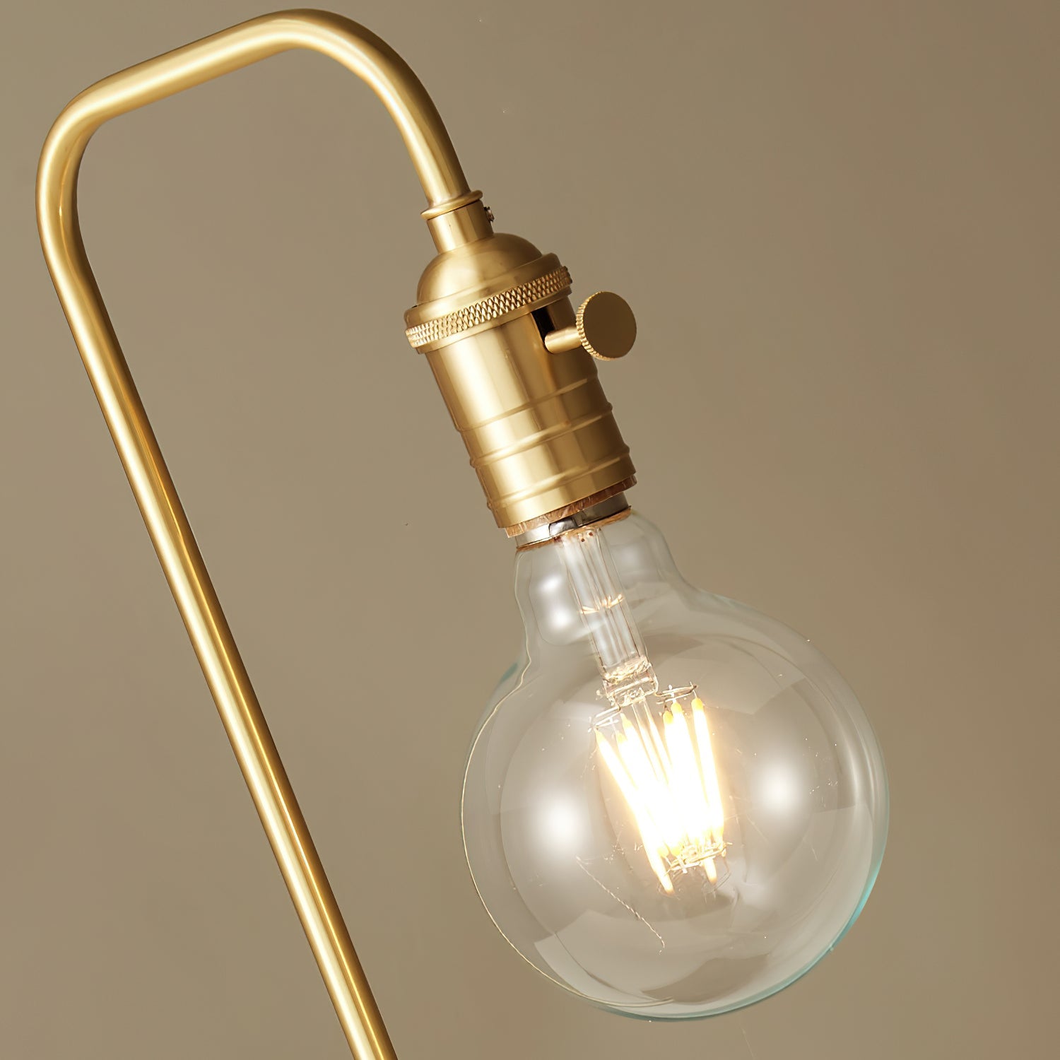 Lola Brass Table Lamp - Loonglight