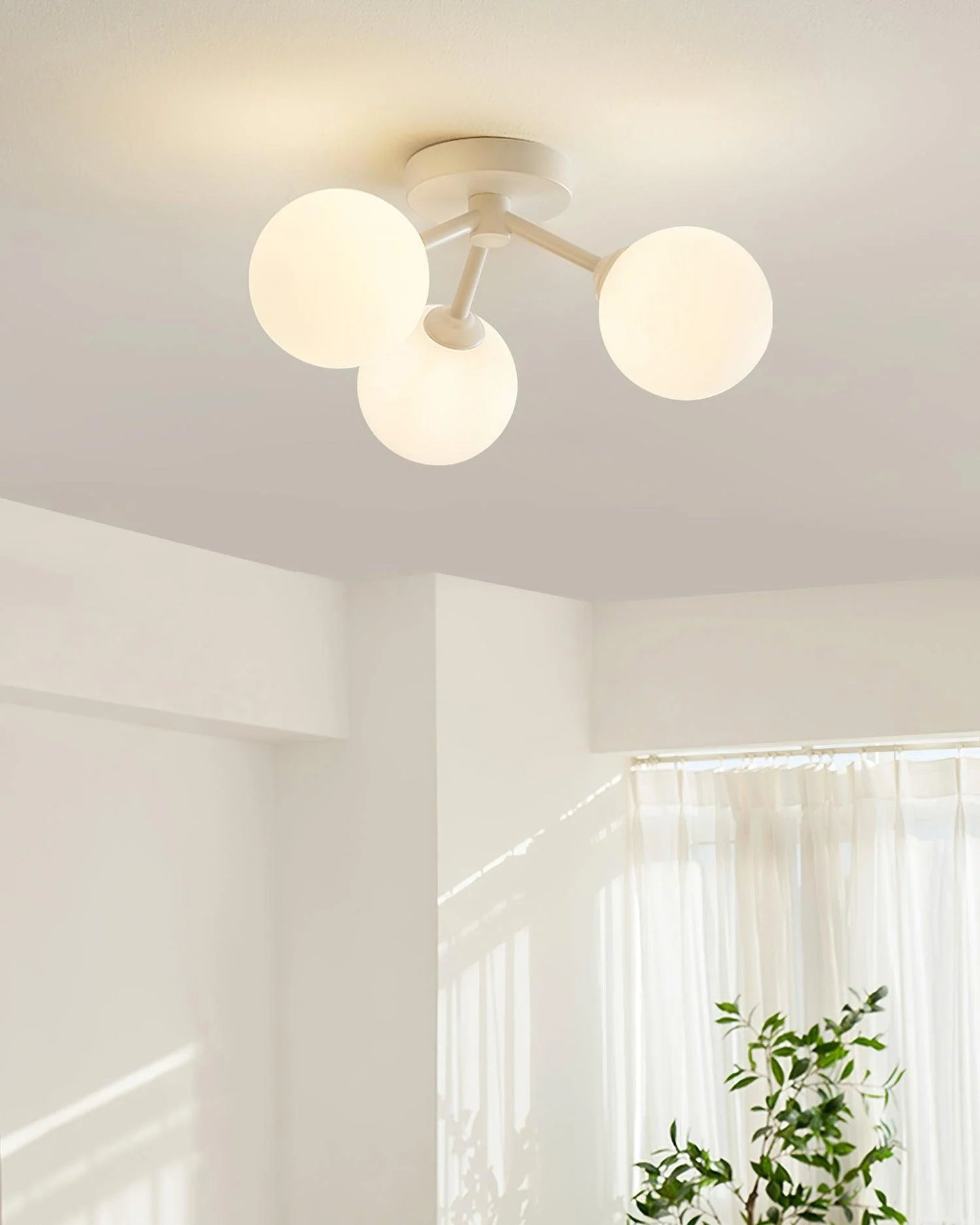 Lorelai Ceiling Light - Loonglight