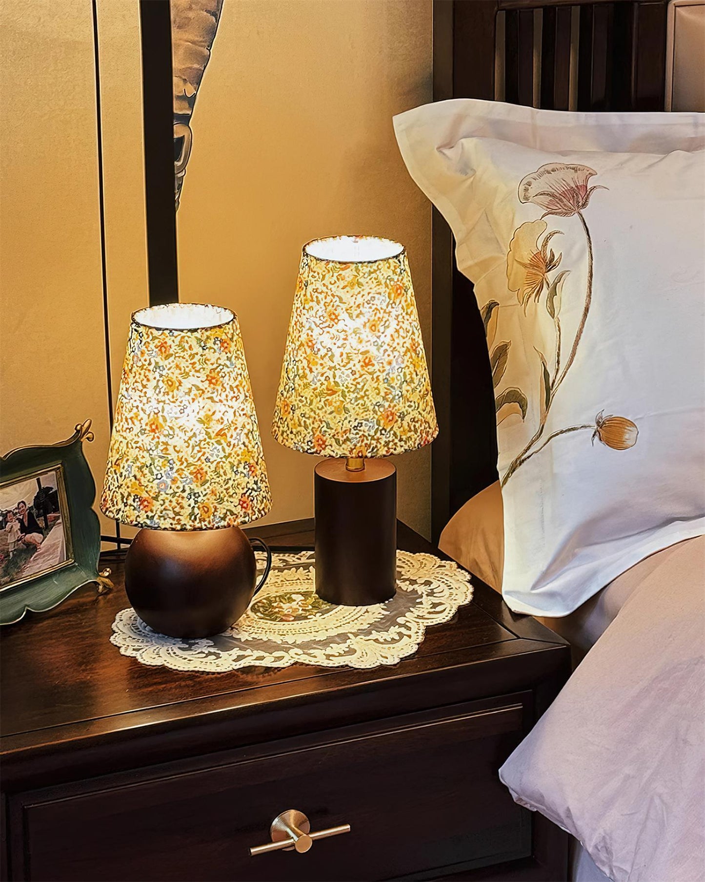 Lulu Jylin Table Lamp