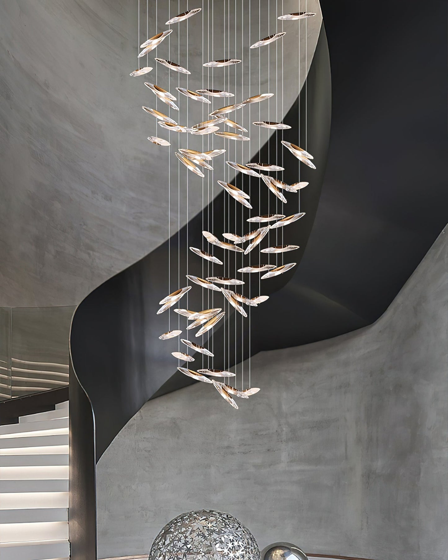 LumiBlade Glass Leaf Chandelier - Loonglight
