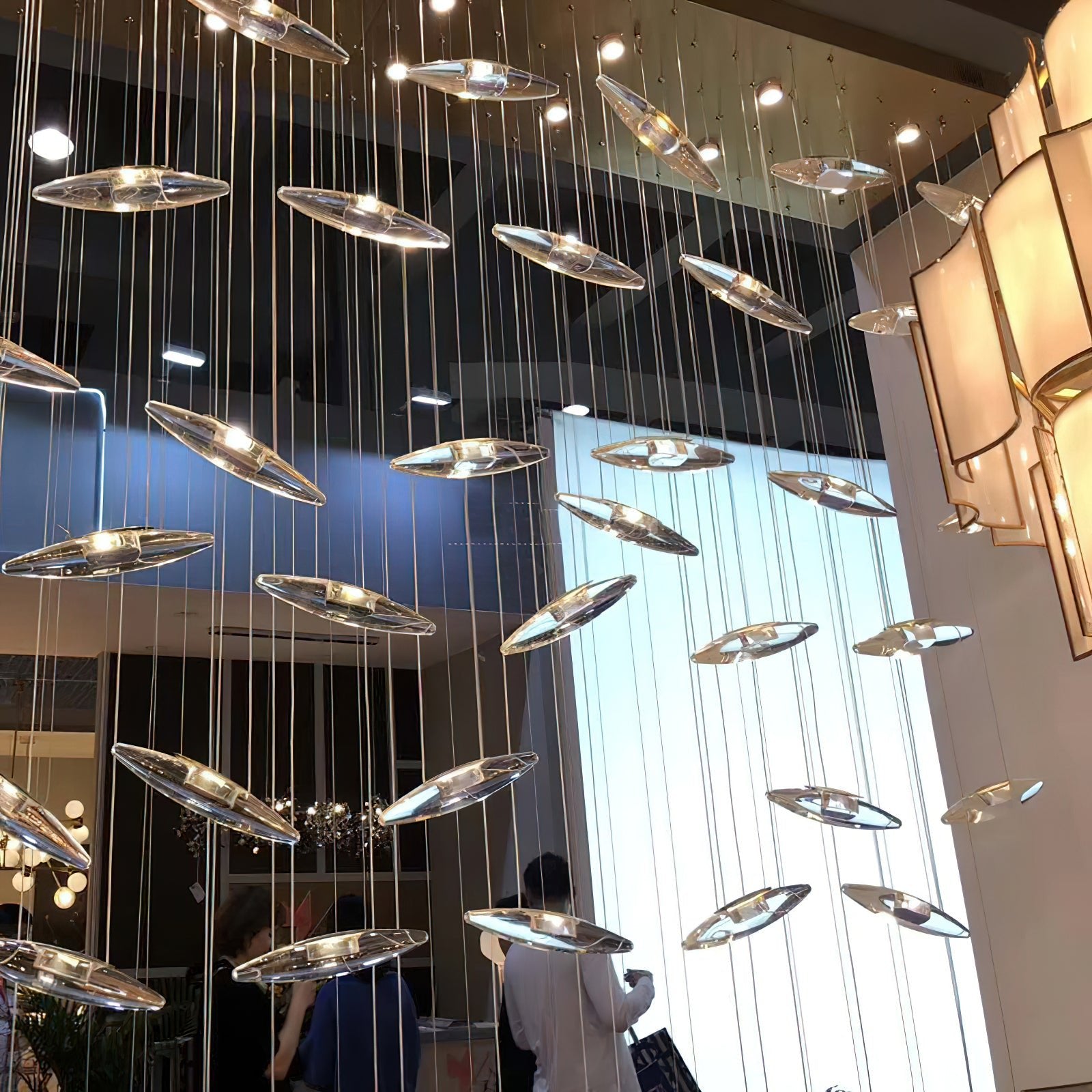 LumiBlade Glass Leaf Chandelier - Loonglight