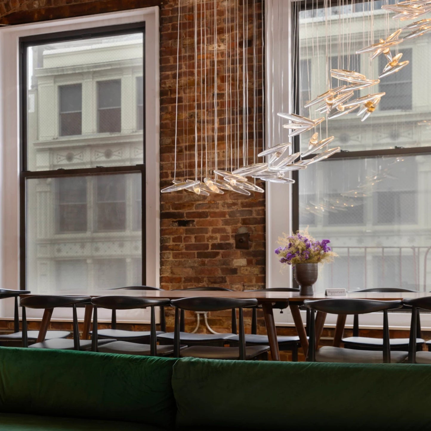 LumiBlade Glass Leaf Chandelier - Loonglight