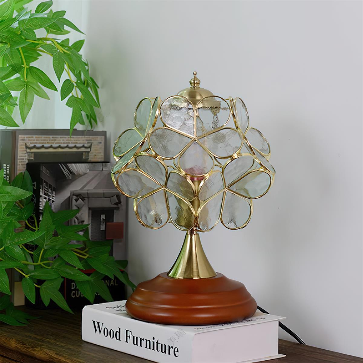 Lumi Tiffany Glass Table Lamp - Loonglight