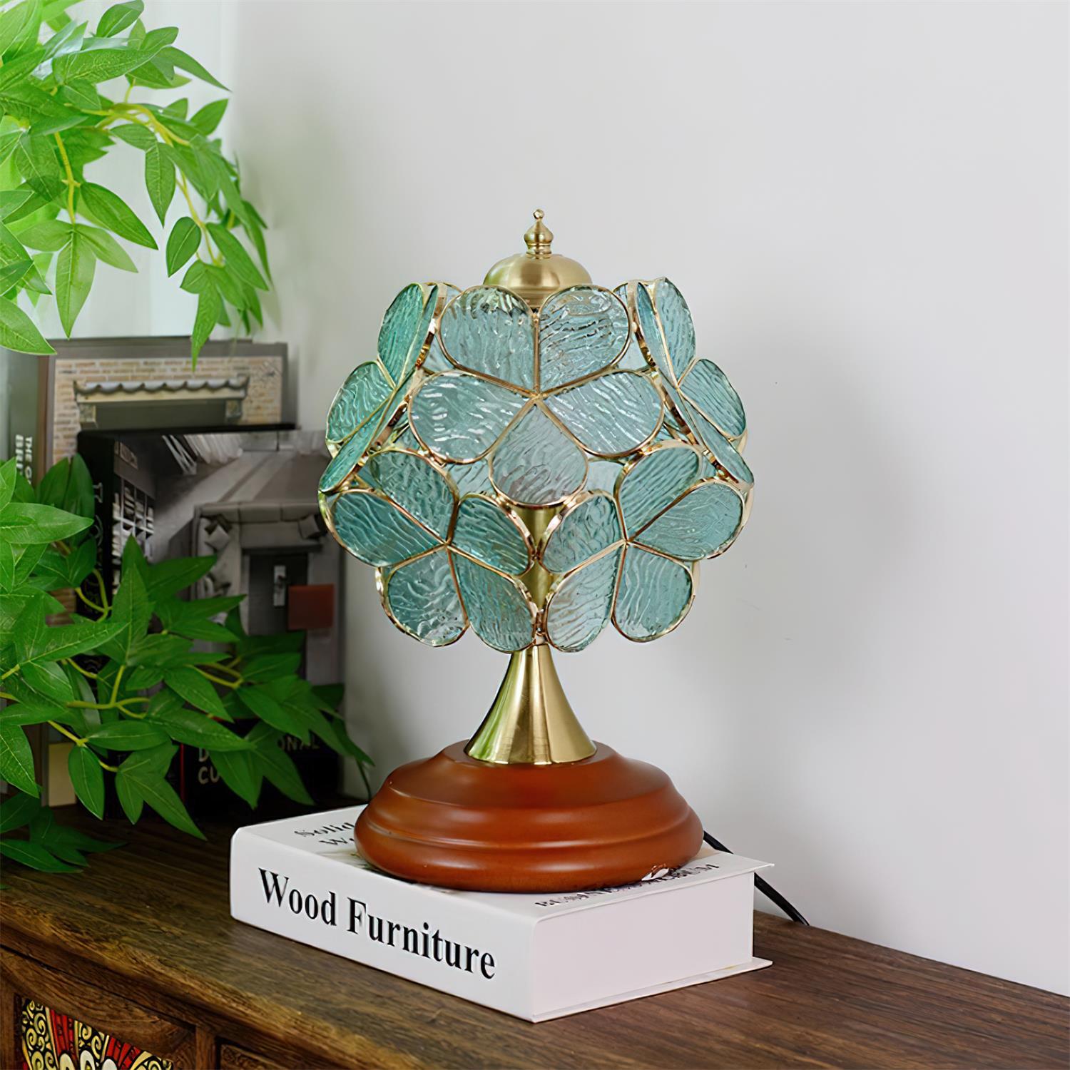 Lumi Tiffany Glass Table Lamp - Loonglight