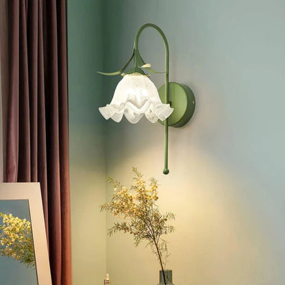 Luna_Flower_Wall_Lamp_3