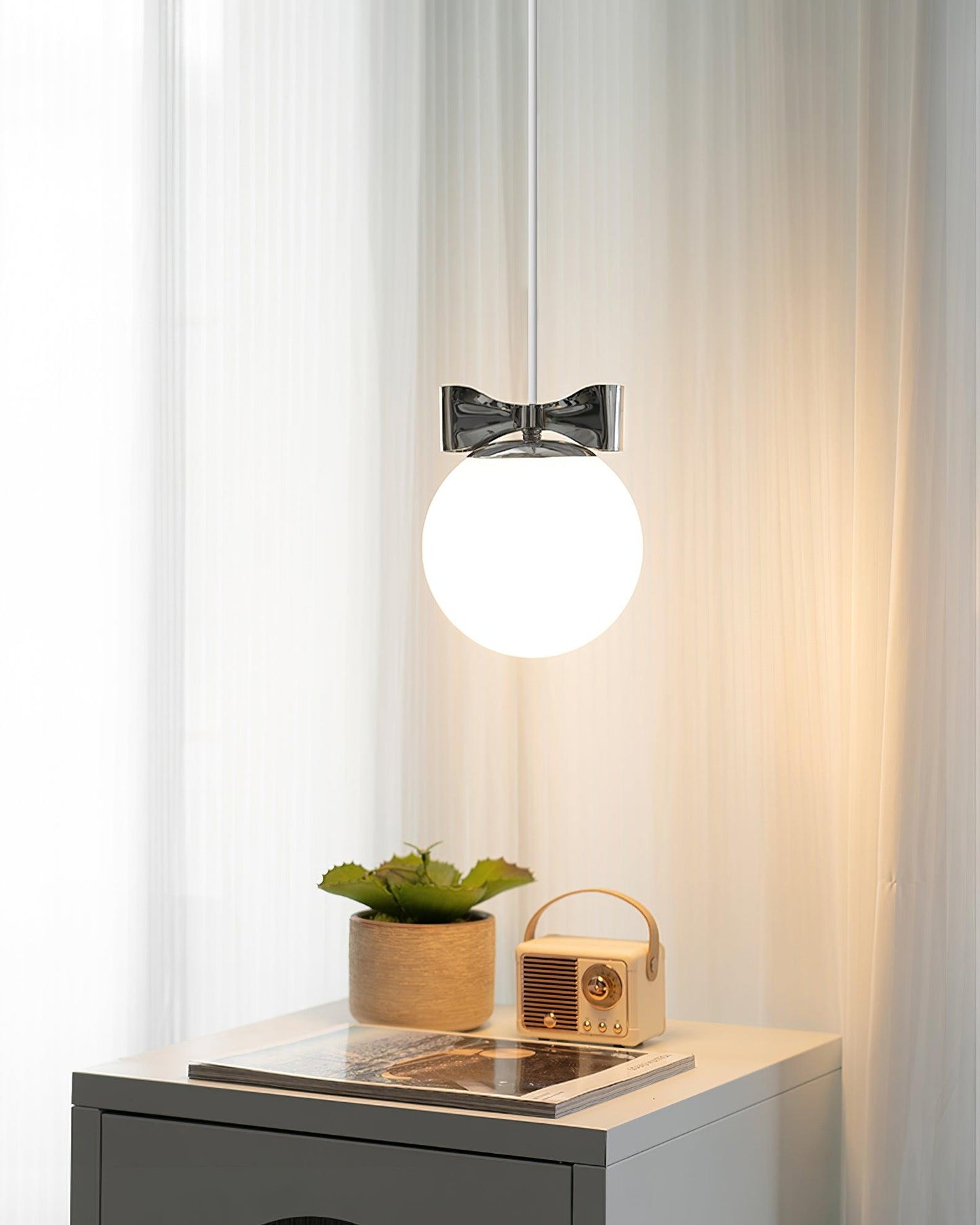 Luna Pearl Pendant Light - Loonglight