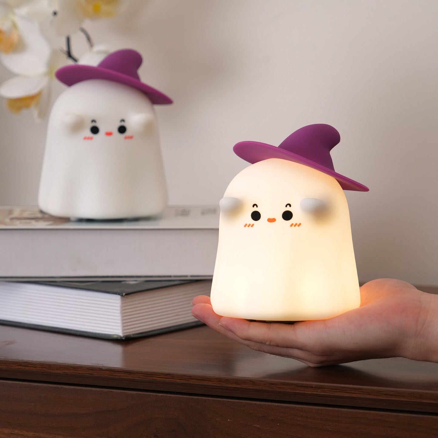 Magic Ghost Small Night Light - Loonglight