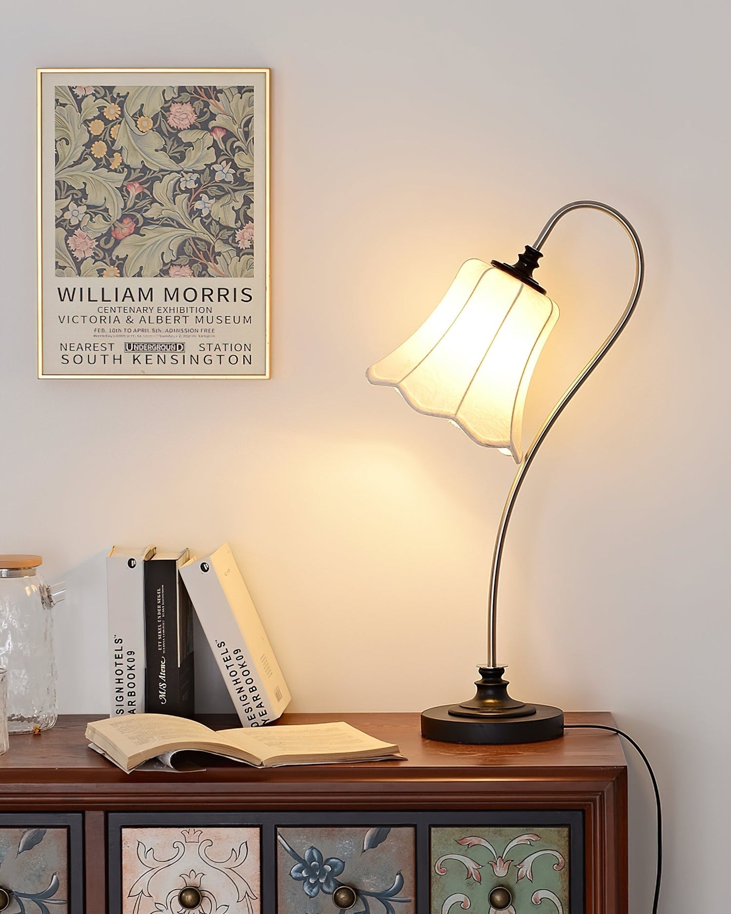 Magnolya Table Lamp - Loonglight